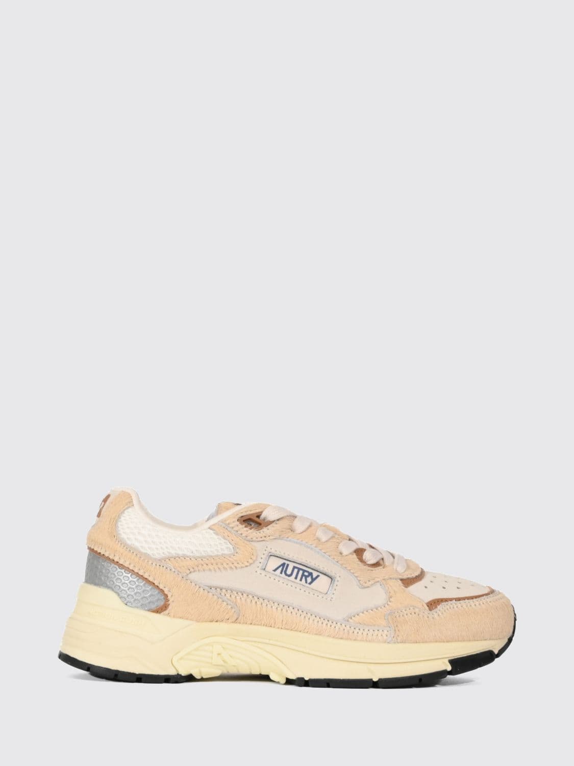 Autry Hyperway Low-Top Sneakers in Leather and Mesh with a Serrated Sole