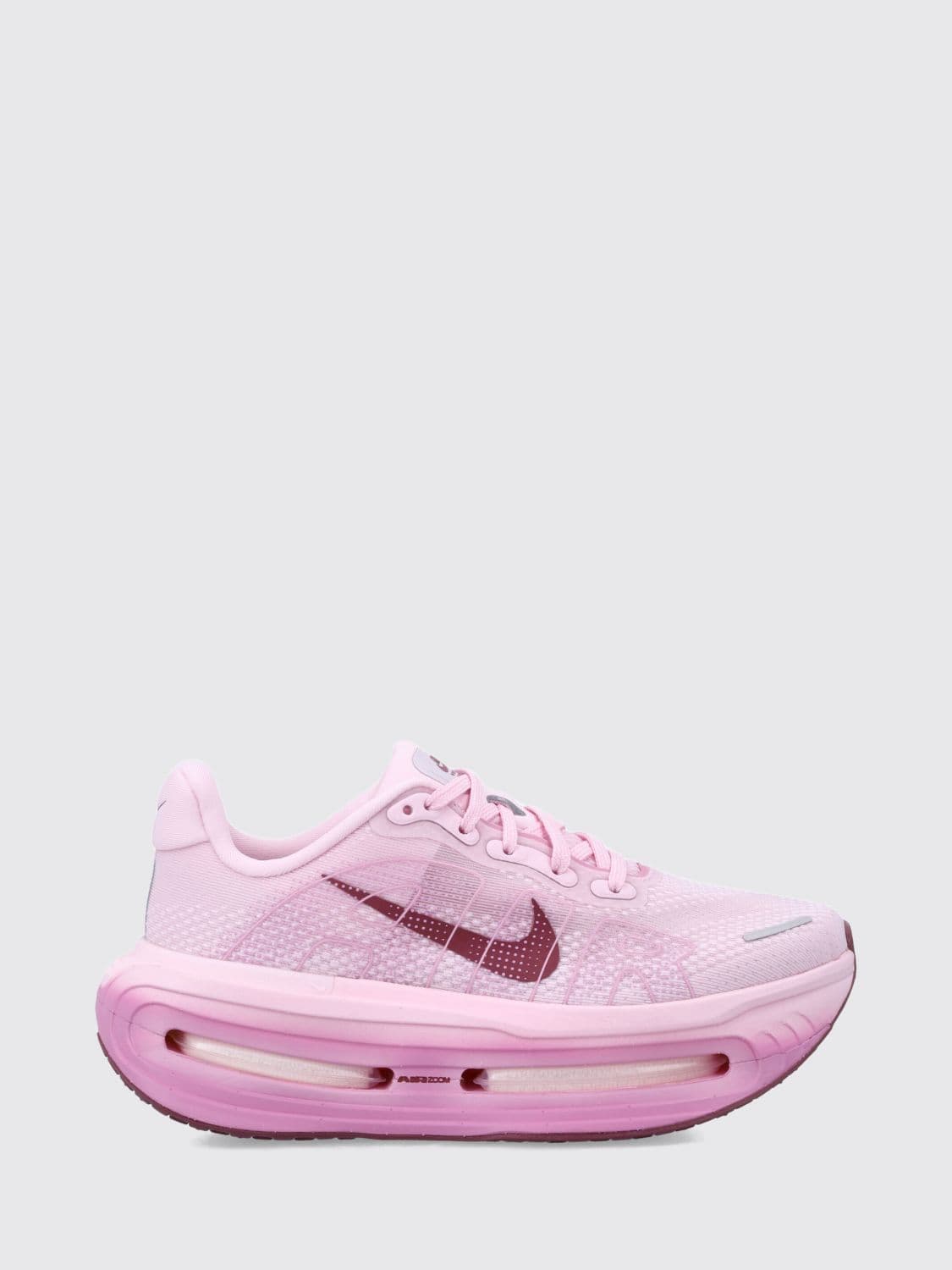 Nike Vomero Premium Trainers in Technical Fabric with Cushioned Chunky Sole