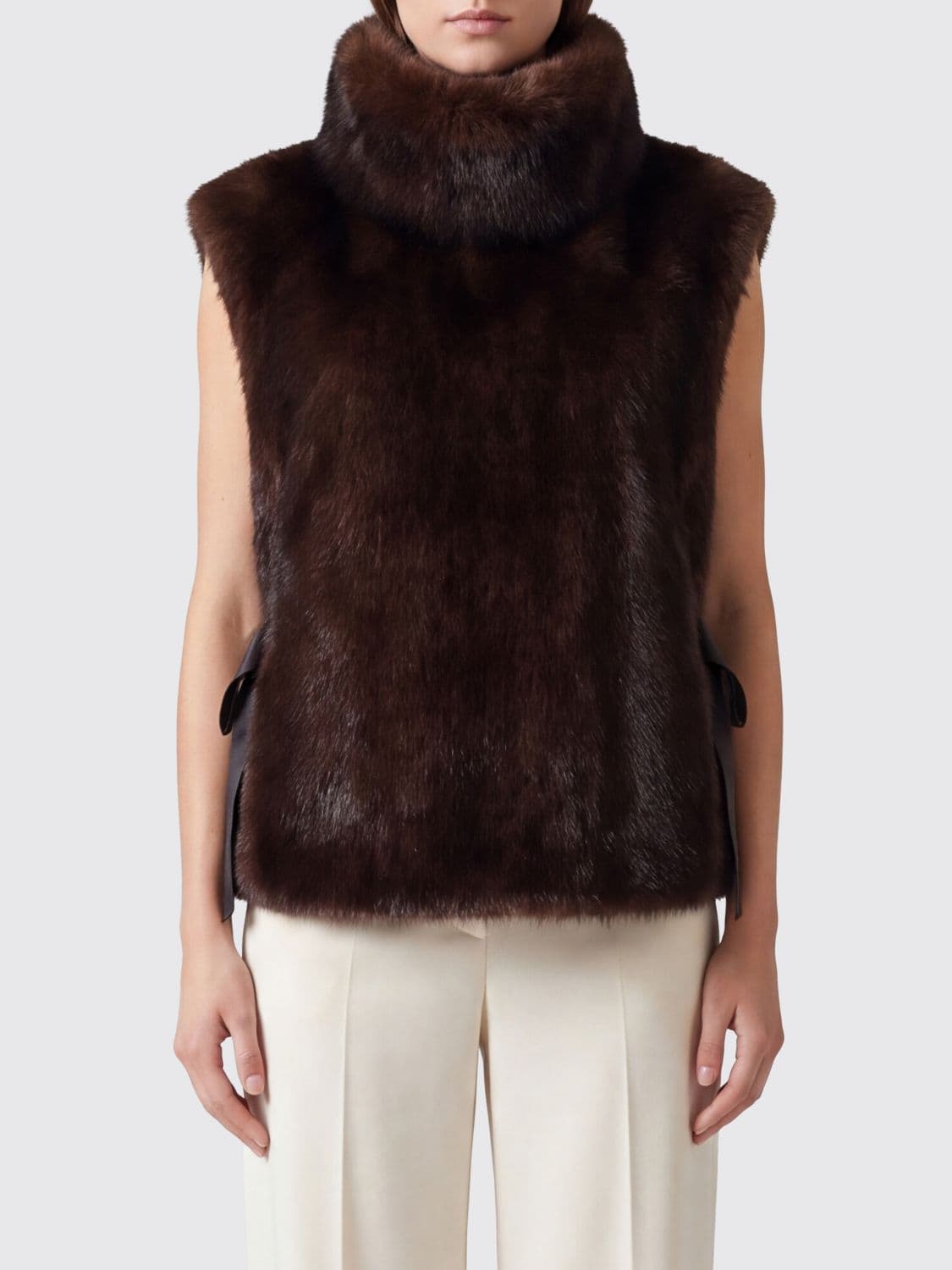 Liviana Conti Sleeveless Turtleneck Top in Faux Fur with Bib · M