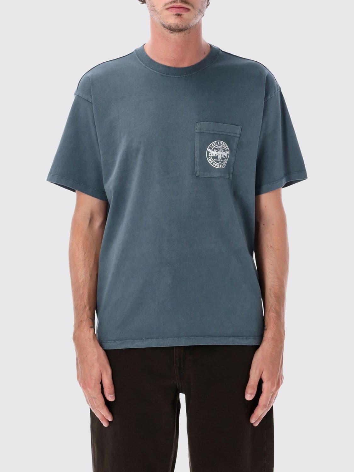 Levi's Cotton T-shirt with Patch Pocket and Graphic Logo Print