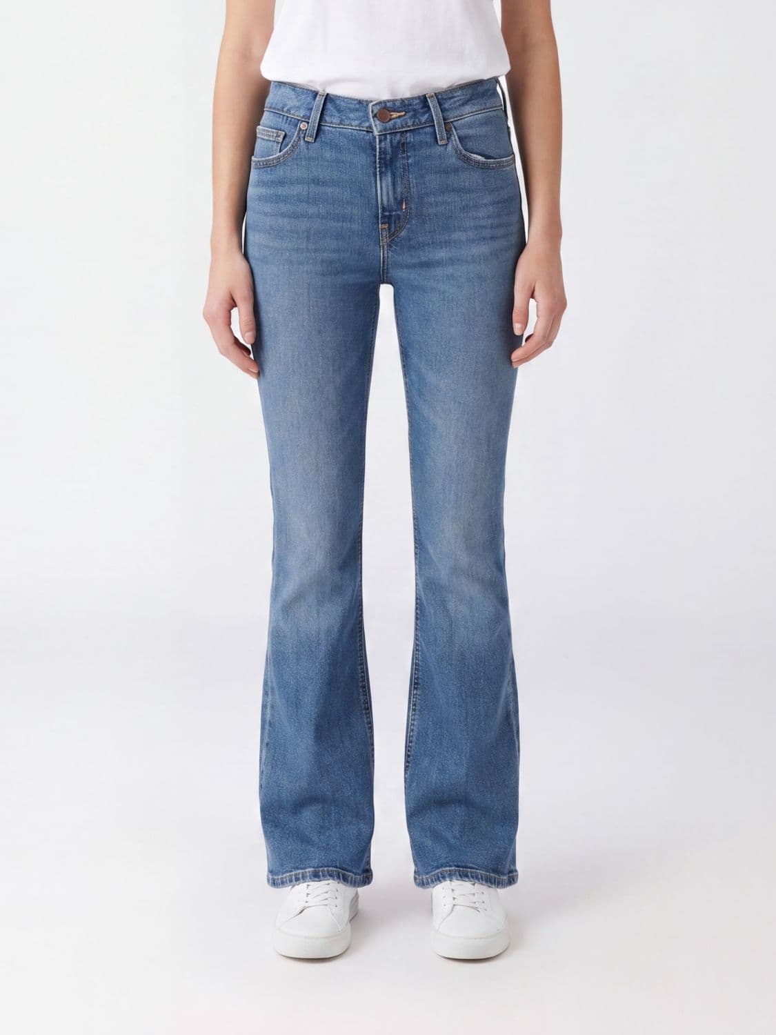 Levi's Mid-Rise Flared Jeans in Stretch Cotton Denim