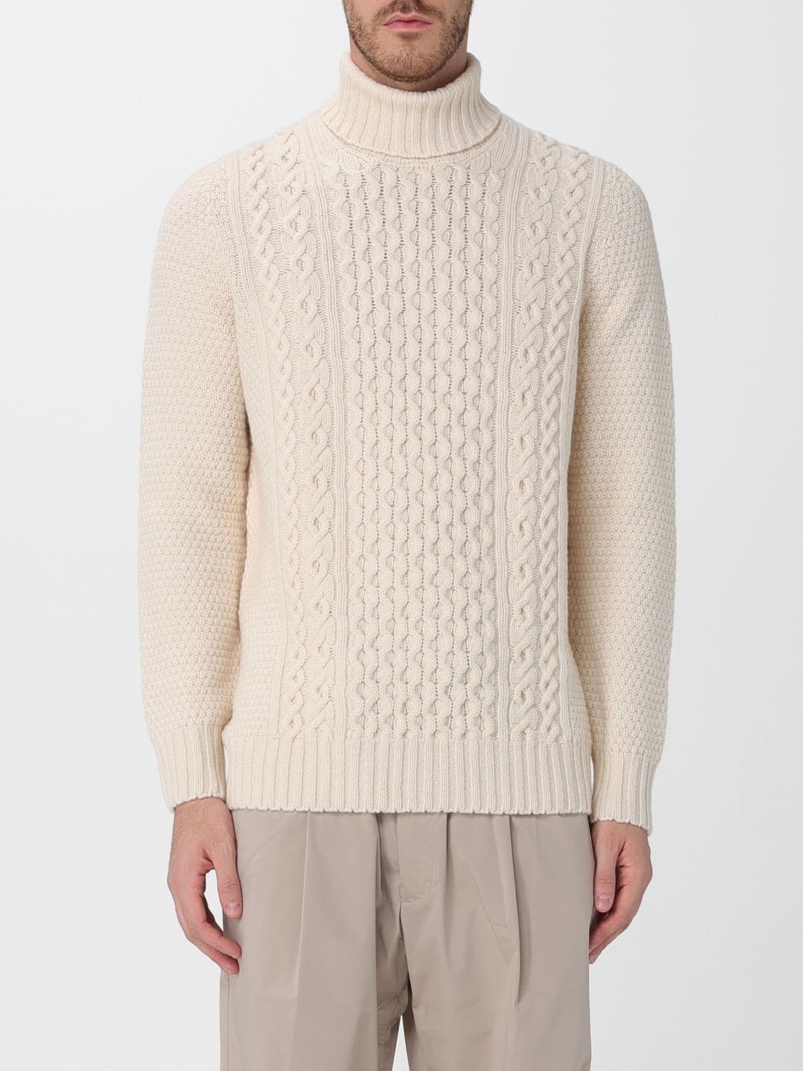 Drumohr Long-Sleeved Turtleneck Crafted from Pure 100% Lambswool