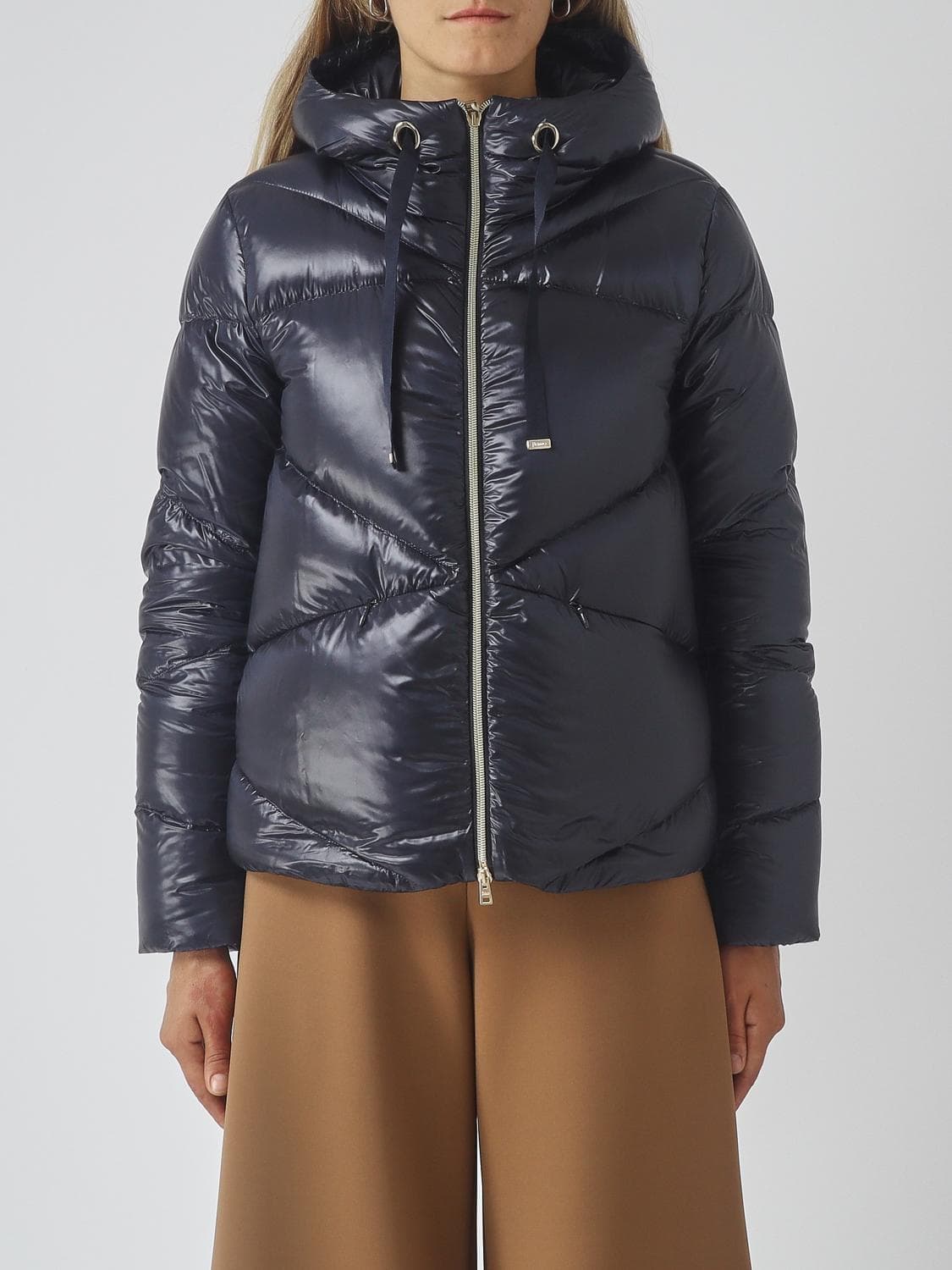 Herno Short Hooded Down Jacket in Water-Repellent Ultra-Light Nylon