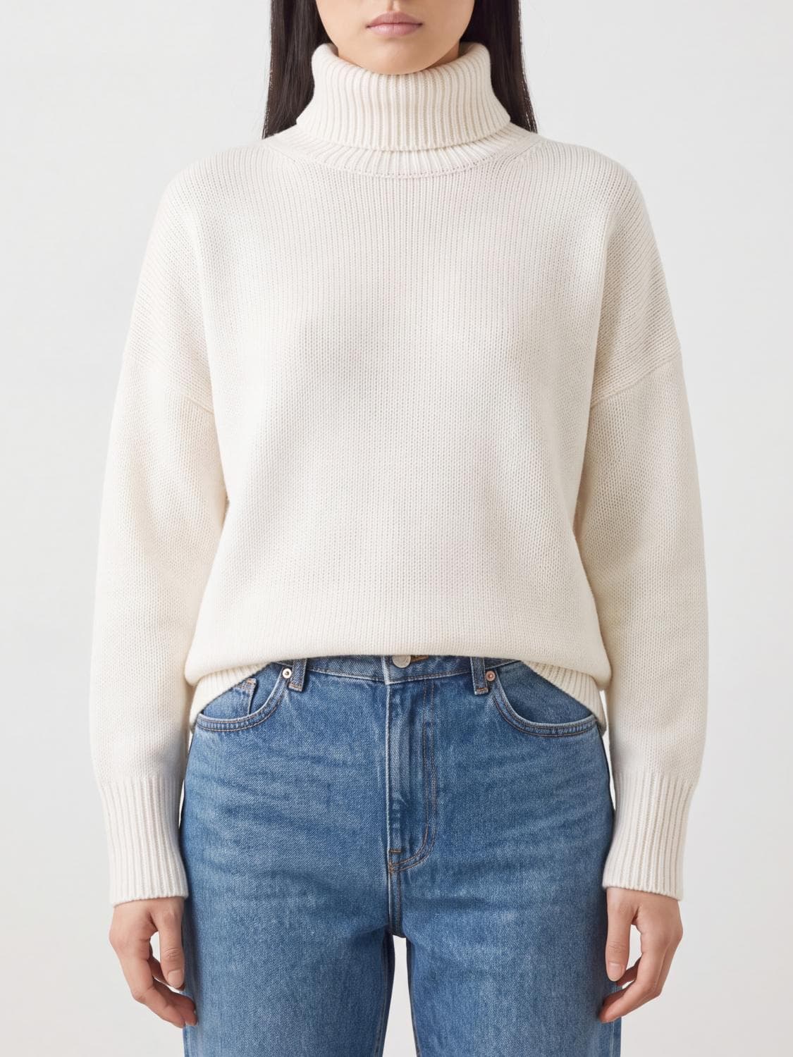 Lisa Yang Turtleneck Jumper in Pure Cashmere with Dropped Shoulders