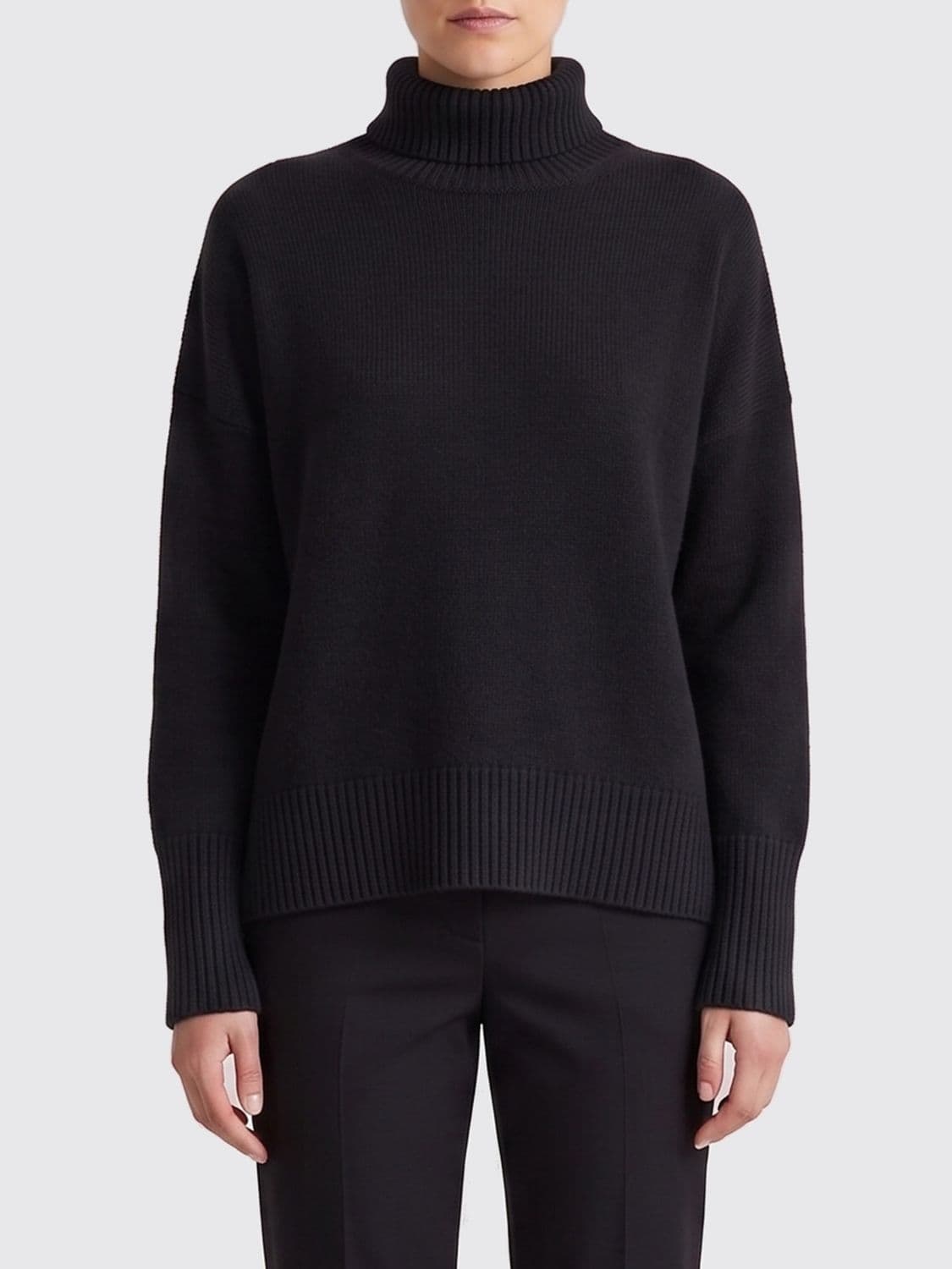 Lisa Yang Turtleneck Jumper in Pure Cashmere with Dropped Shoulders