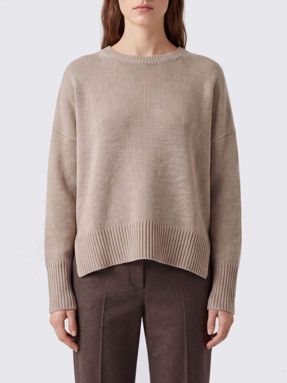 Lisa Yang Crewneck Jumper in Pure Cashmere with Long Sleeves and Ribbed Trims