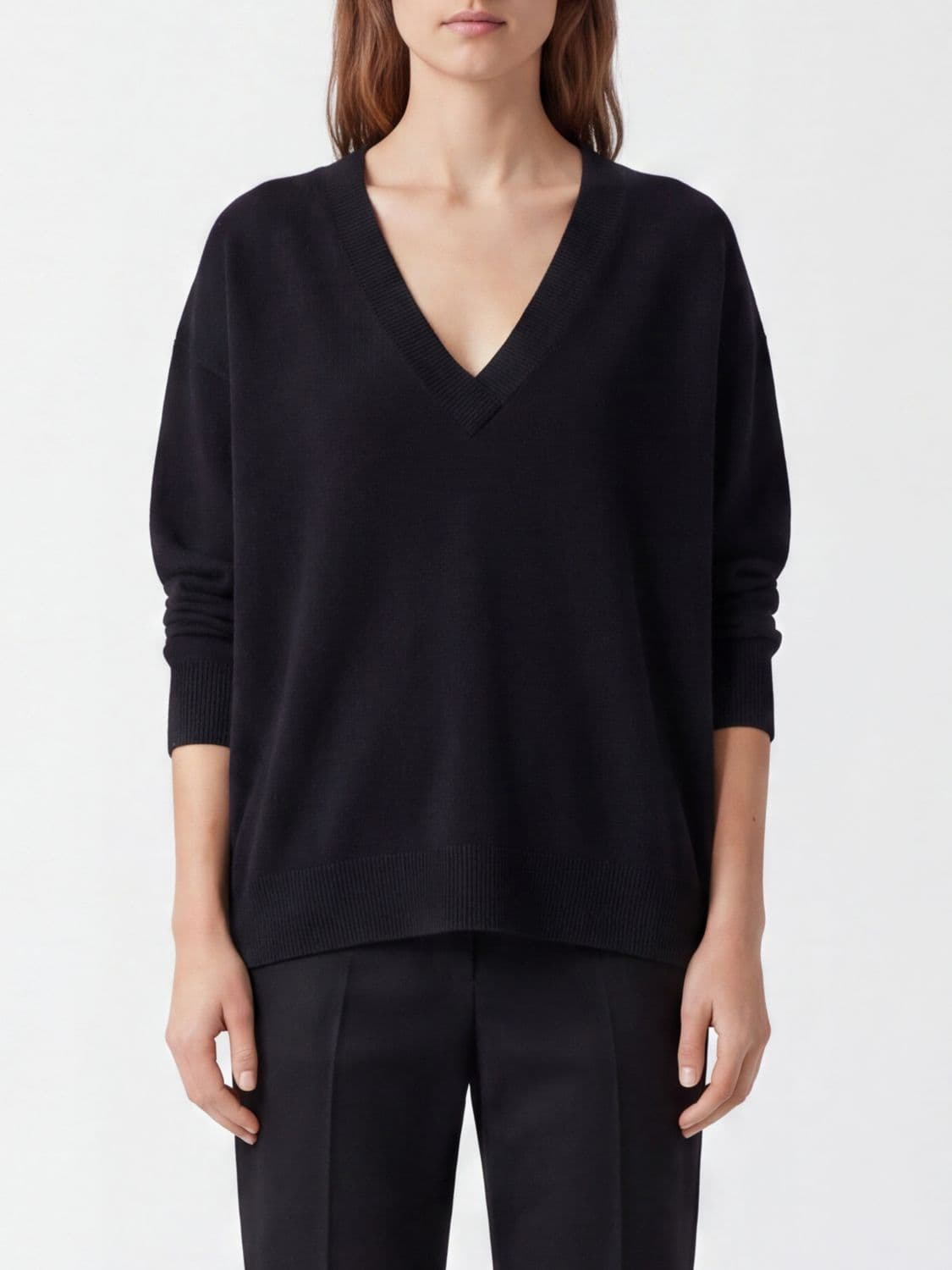 Lisa Yang V-Neck Jumper in Pure Cashmere with Dropped Shoulders