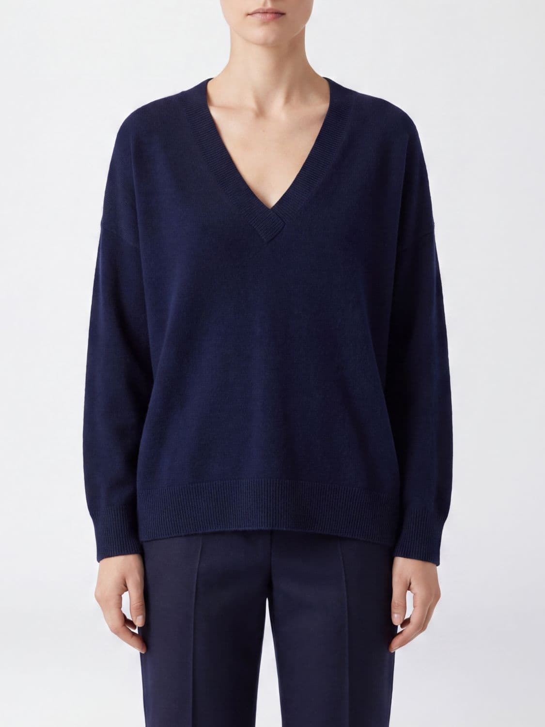 Lisa Yang V-Neck Jumper in Pure Cashmere with Dropped Shoulders