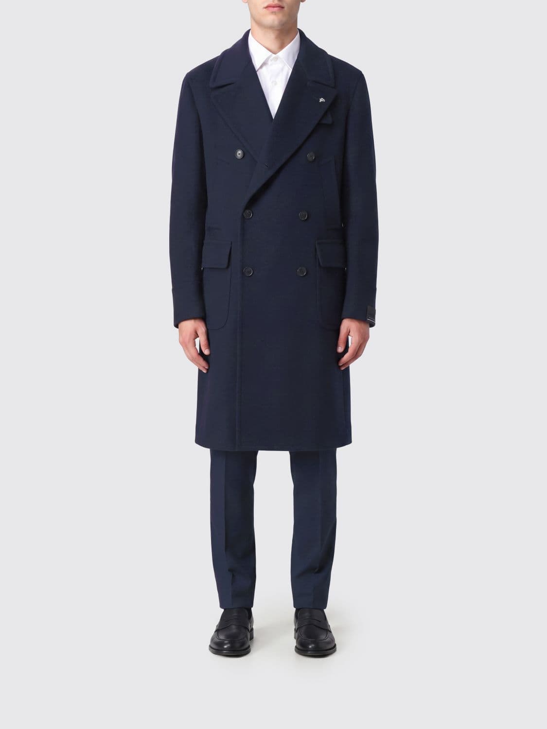 Tagliatore Long Double-Breasted Coat in Pure Virgin Wool with Classic Collar