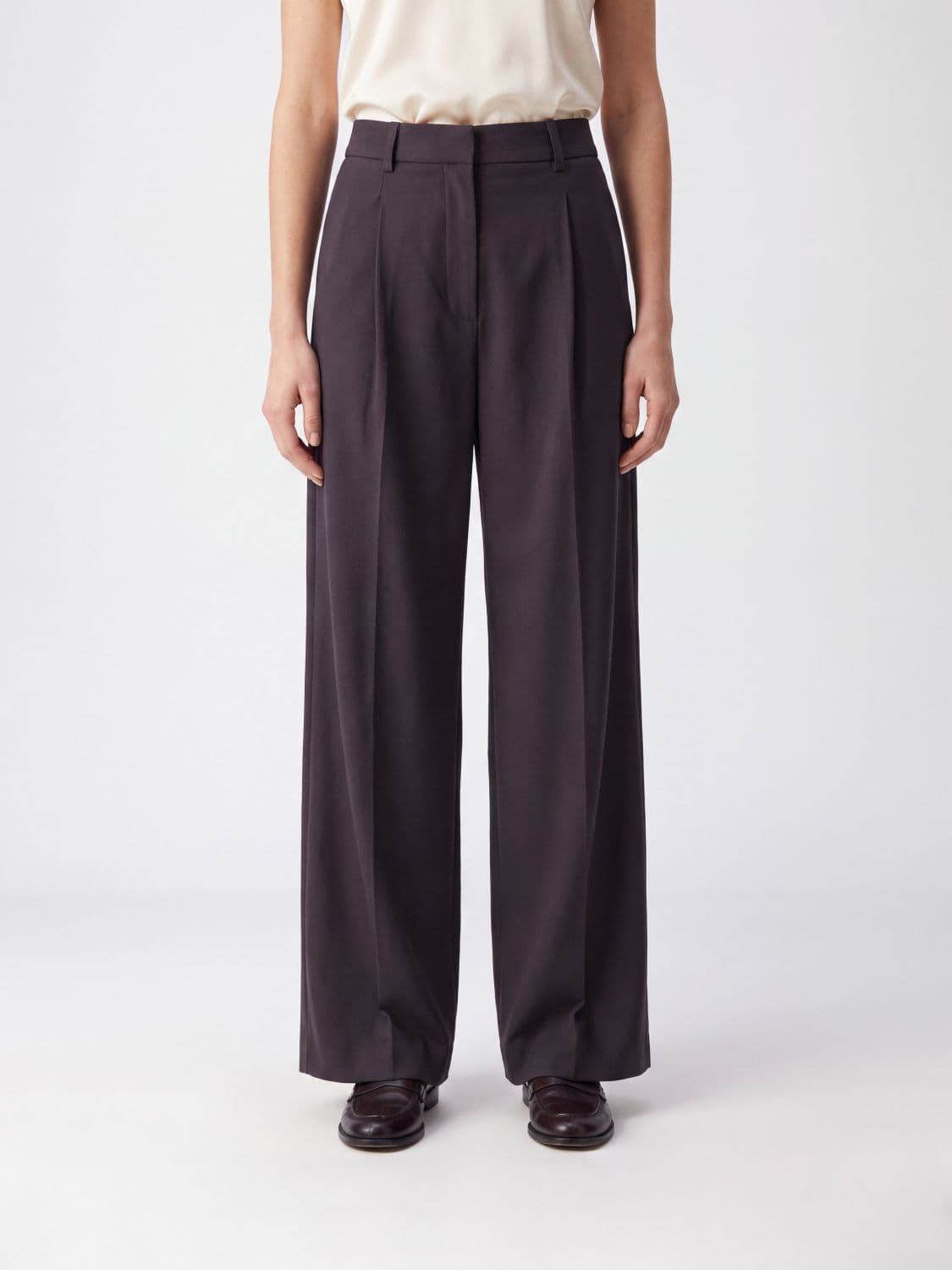 Thelatest Billie High-Waisted Wide-Leg Pleated Trousers in Wool Blend