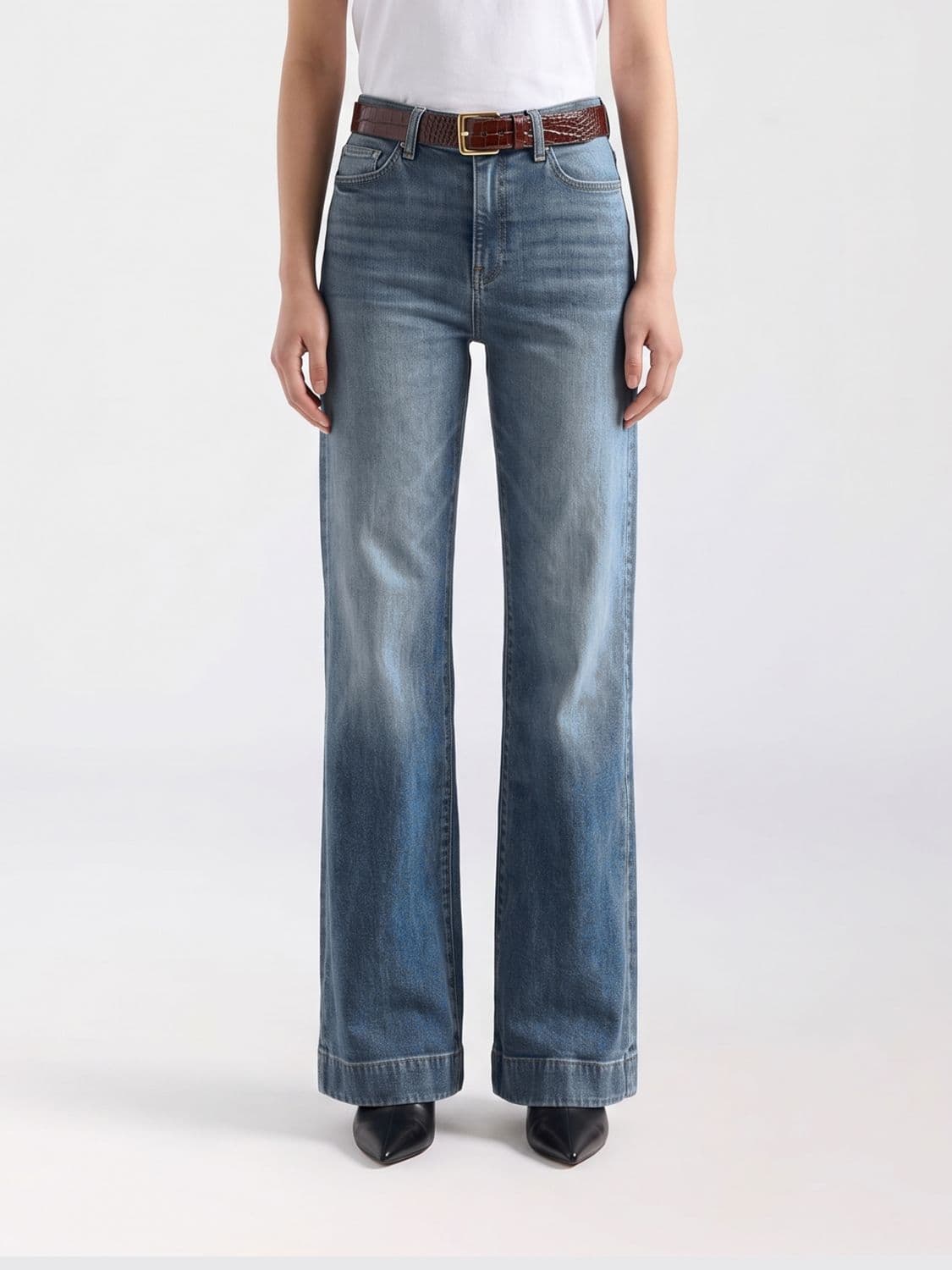 7 For All Mankind Dojo High-Waisted Straight Leg Jeans in Cotton Denim