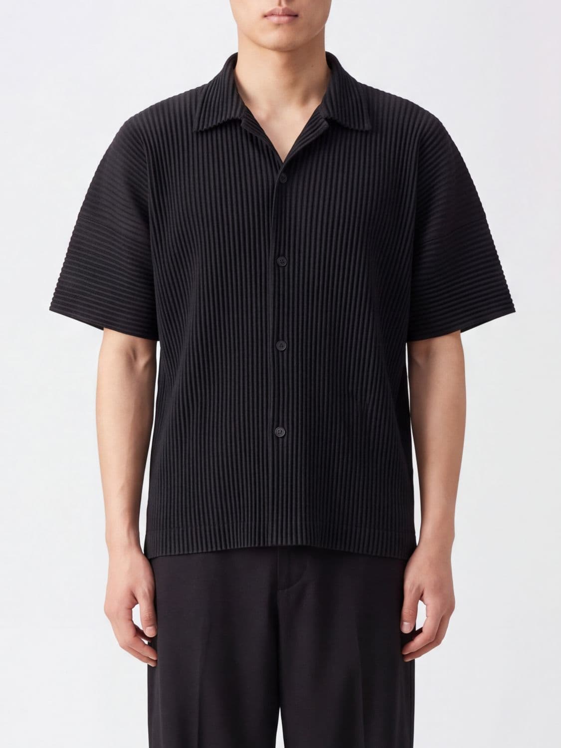 Homme Plisse' Issey Miyake Short-Sleeved Pleated Bowling Shirt Homme Plissé Issey Miyake with Cuban Collar