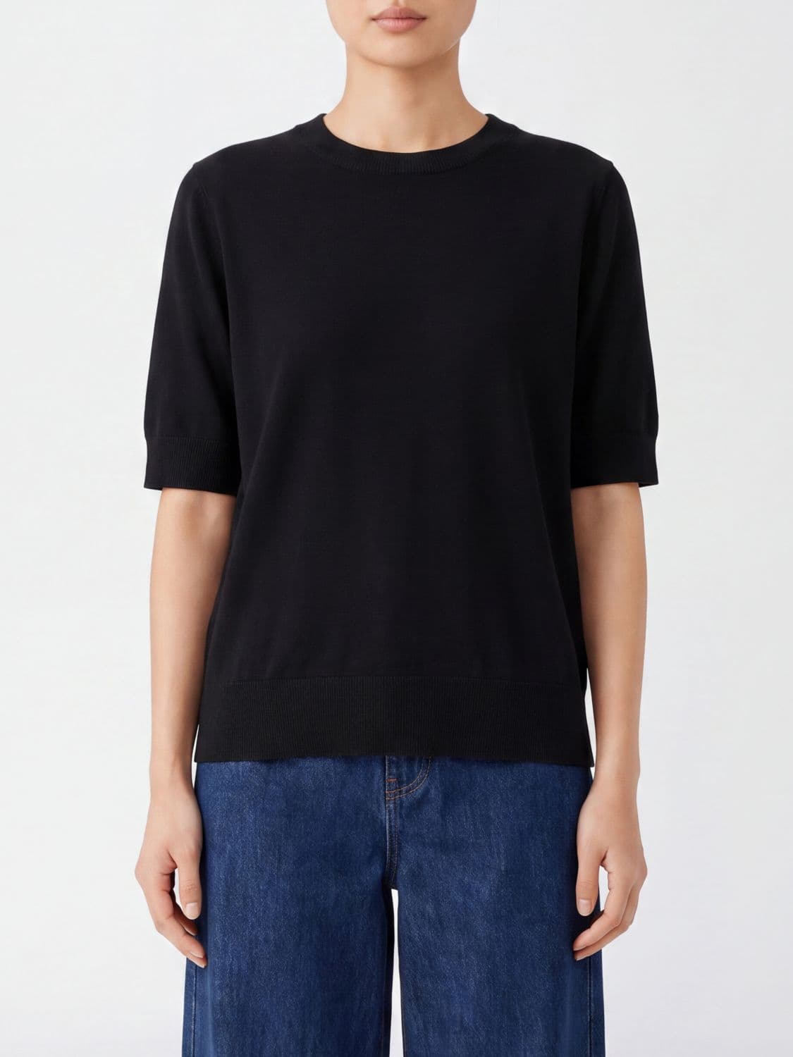 Kangra Short-Sleeved Crewneck Jumper in Pure Merino Wool