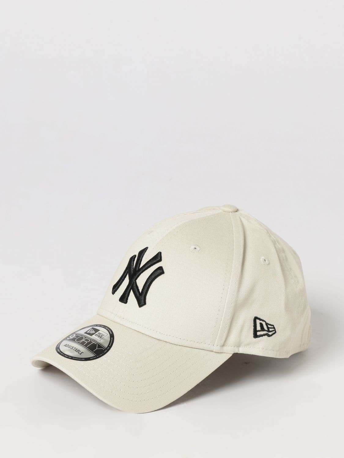 New Era 9Forty NY Yankees Cotton Baseball Cap with Embroidered Logo