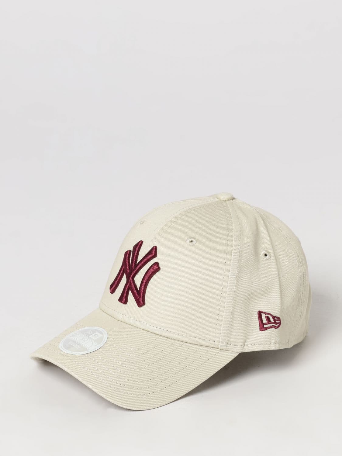 New Era 9Forty NY Yankees Cotton Baseball Cap with Embroidered Logo · OS