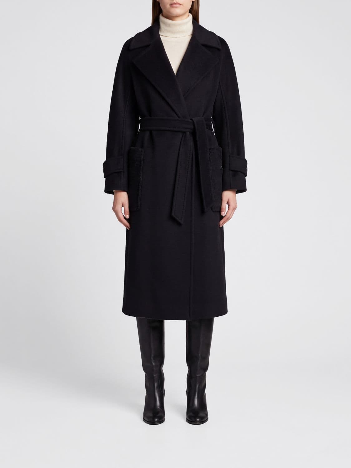 Max Mara Long Belted Robe Coat in Wool with Classic Lapels and a Back Vent