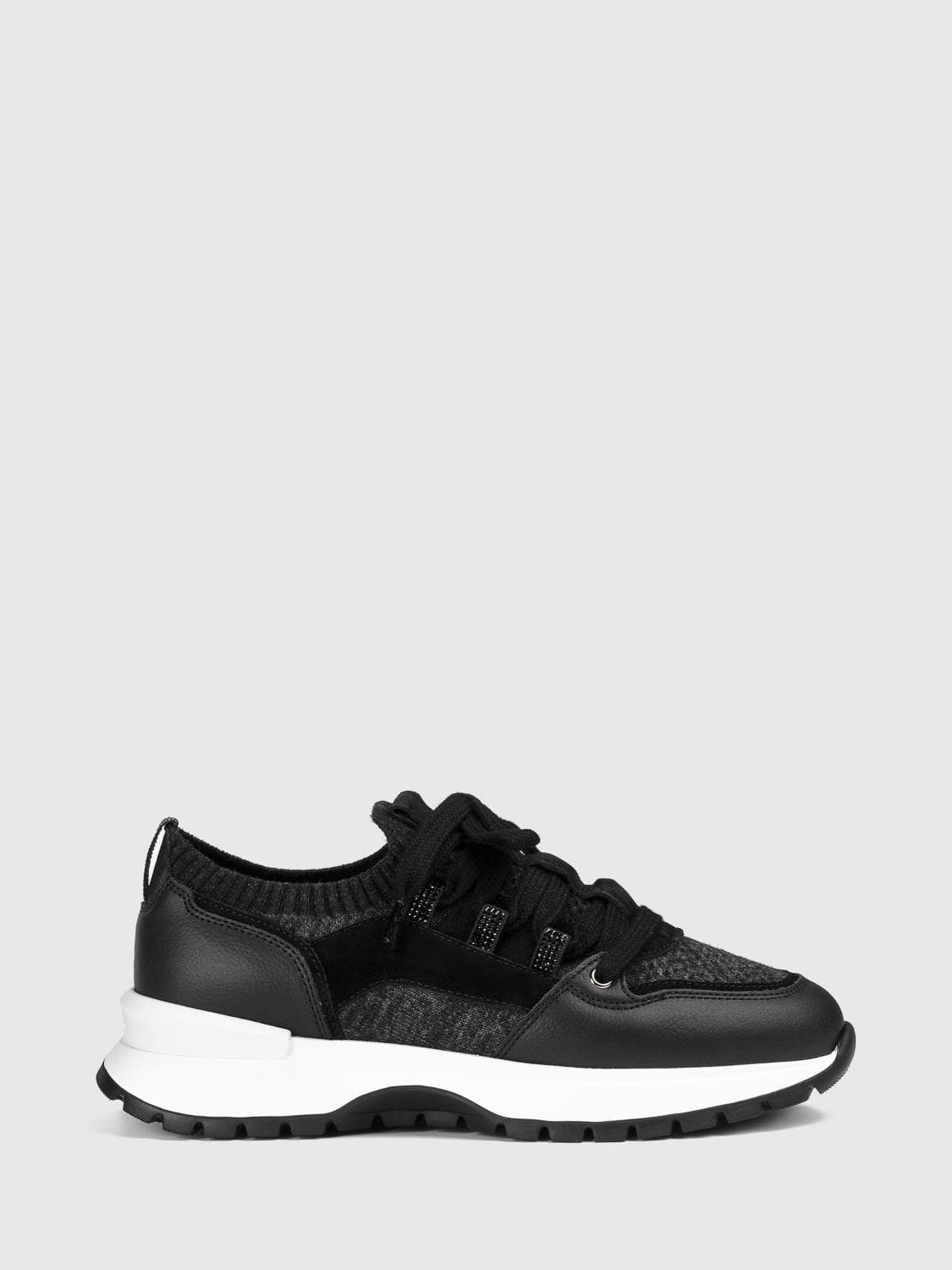 Doucal's Low-Top Sneakers in Calfskin and Wool with a Bicolor Design