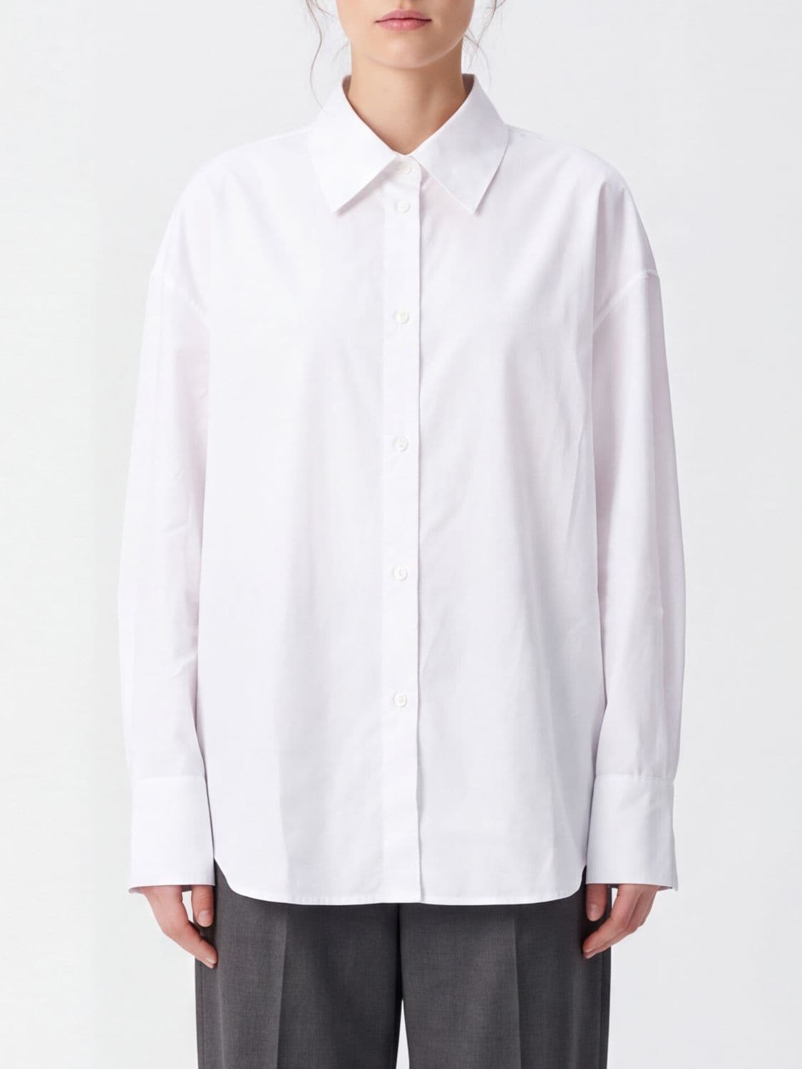 Toteme Long-Sleeved Relaxed Fit Shirt in Cotton Poplin