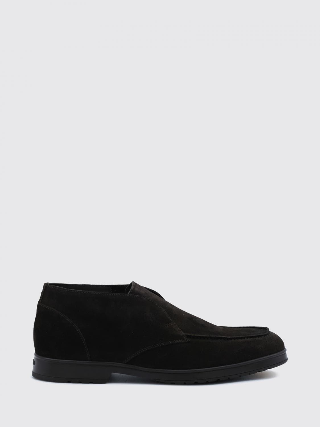 Doucal's Suede Chukka Boots with Raised Apron