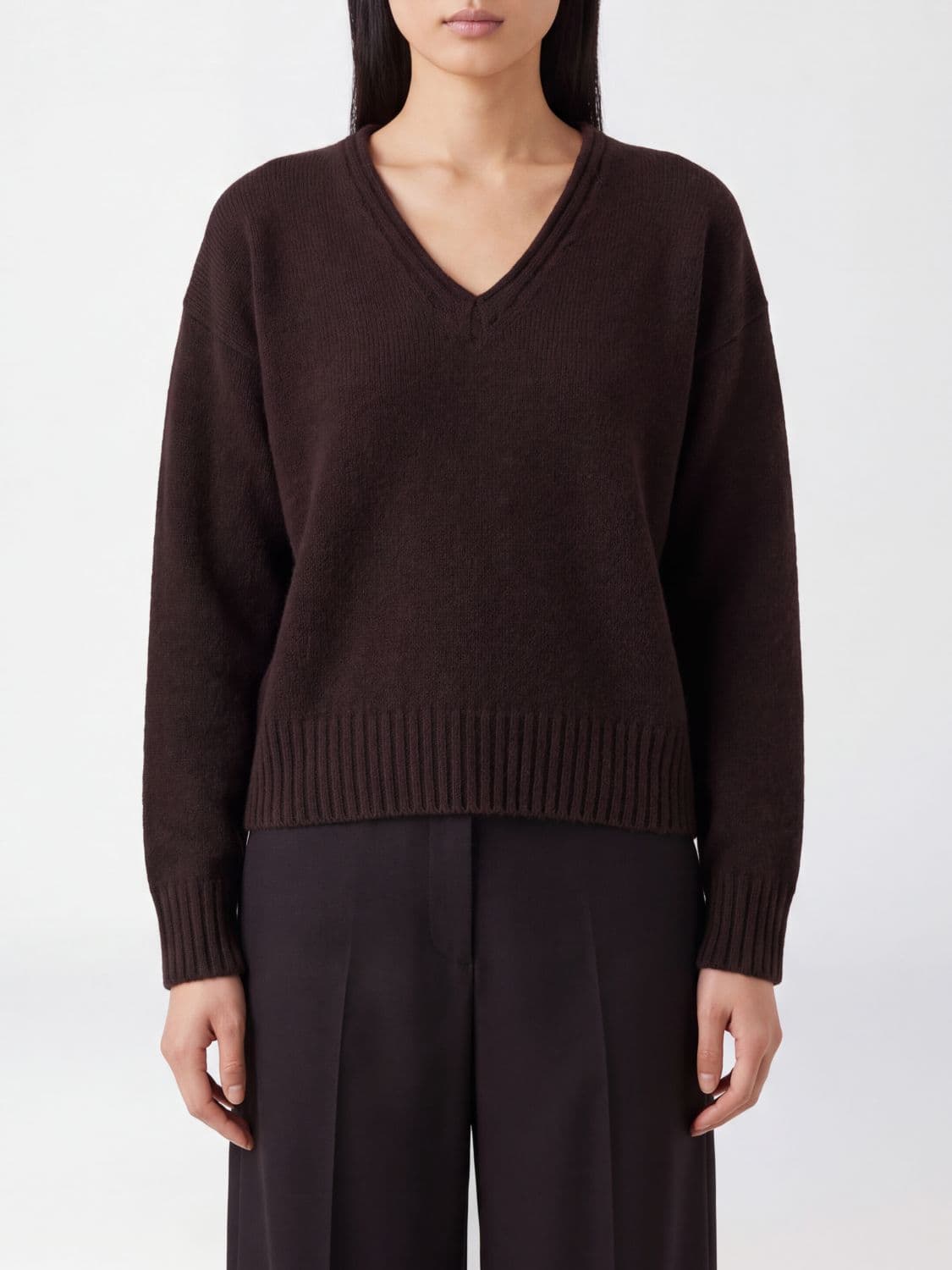 Drumohr Pure Cashmere V-Neck Jumper with Dropped Shoulders