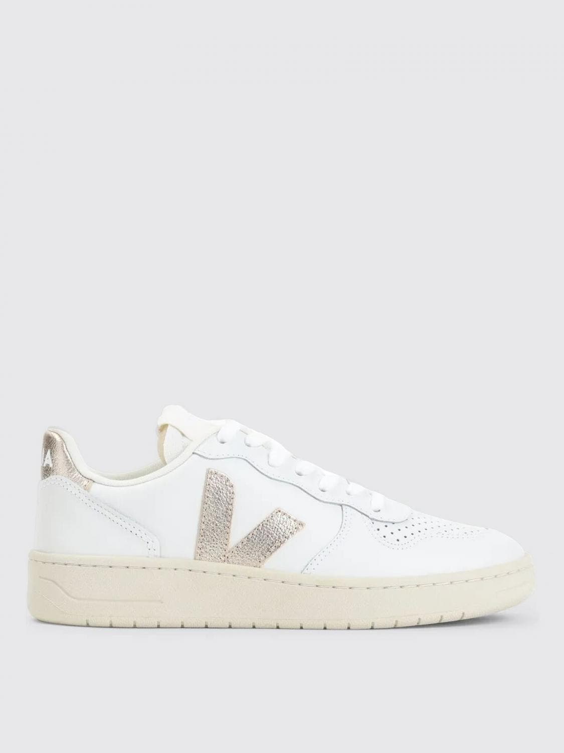 Veja Sneakers Men color White