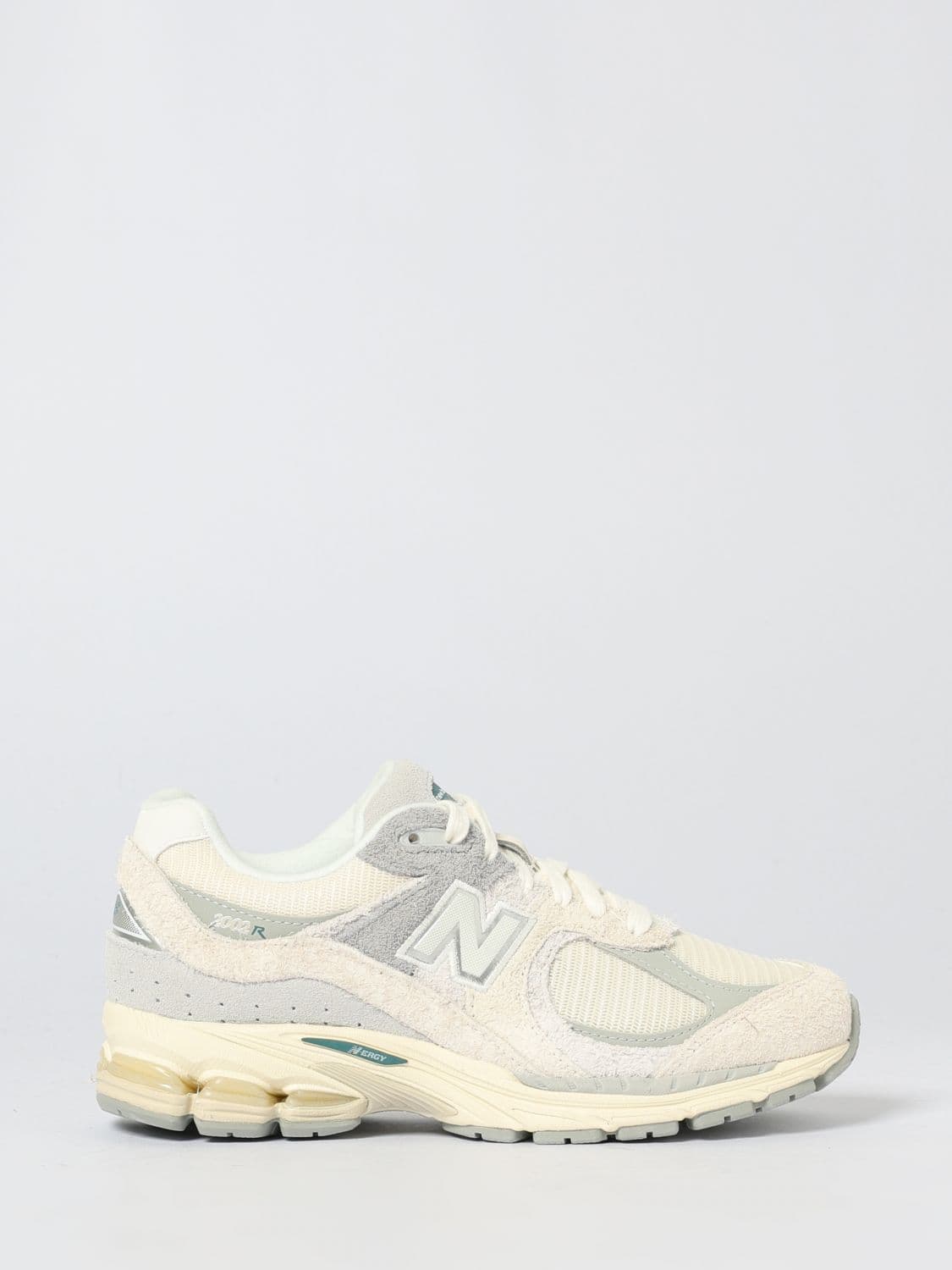 New Balance Sneakers Woman color Beige