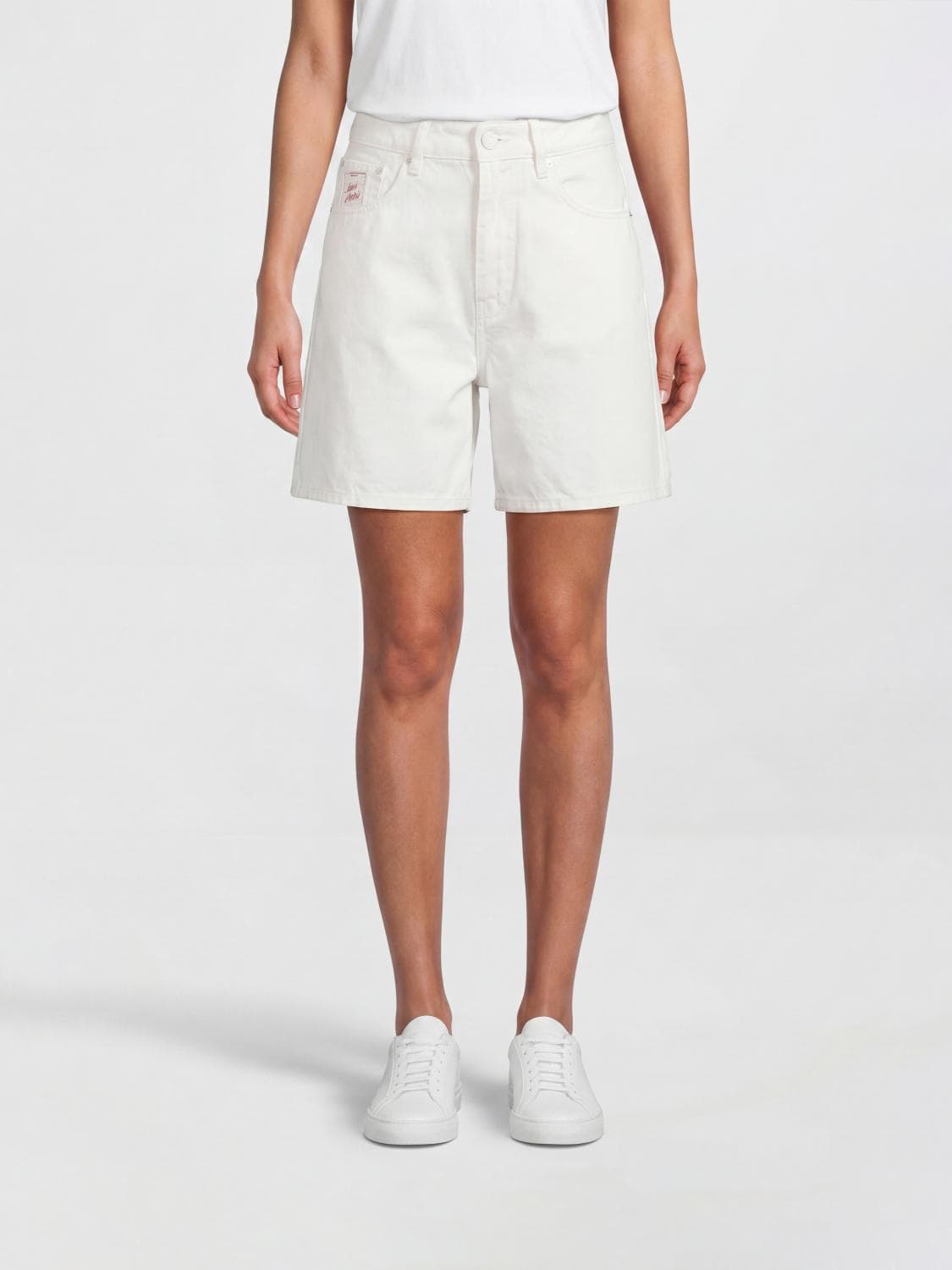 Ami Paris Shorts woman · 29