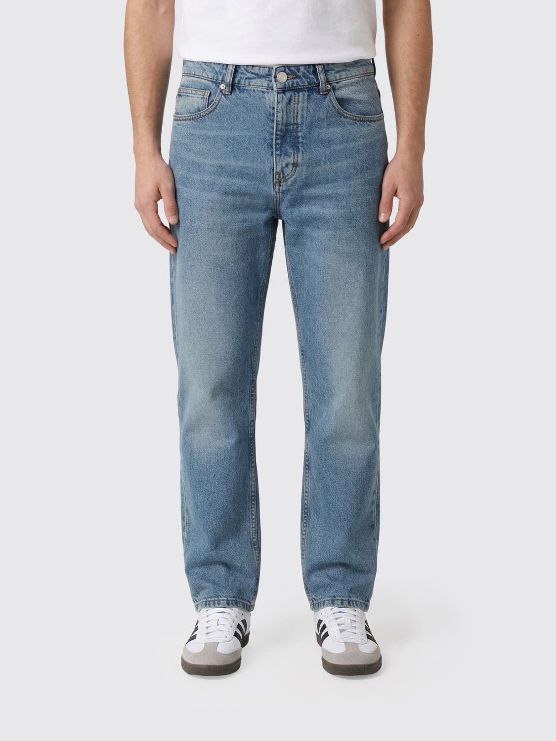 Ami Paris Straight Jeans in Cotton Denim · 31
