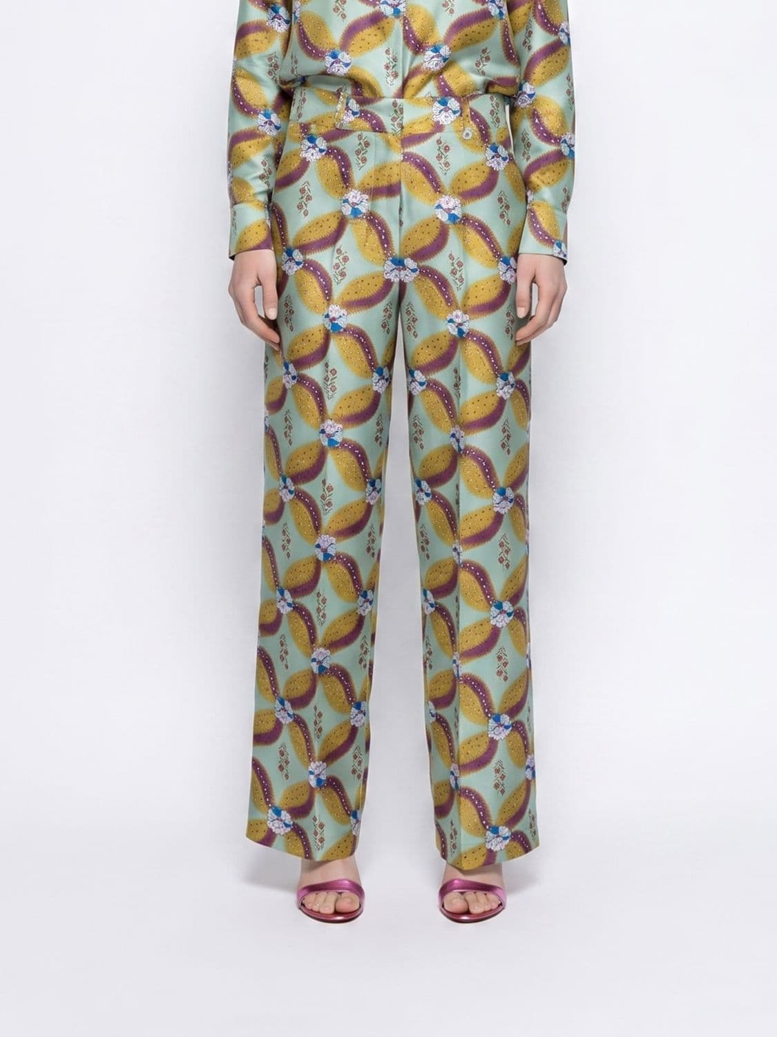 Paula Pants woman