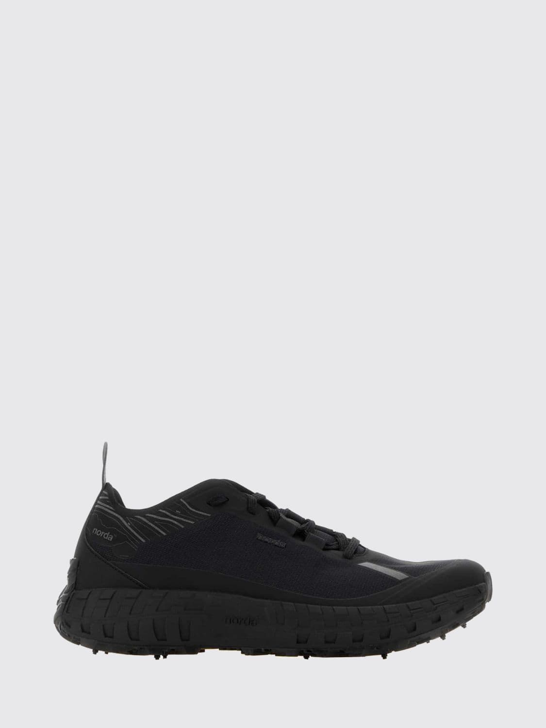 Norda Sneakers Men color Black
