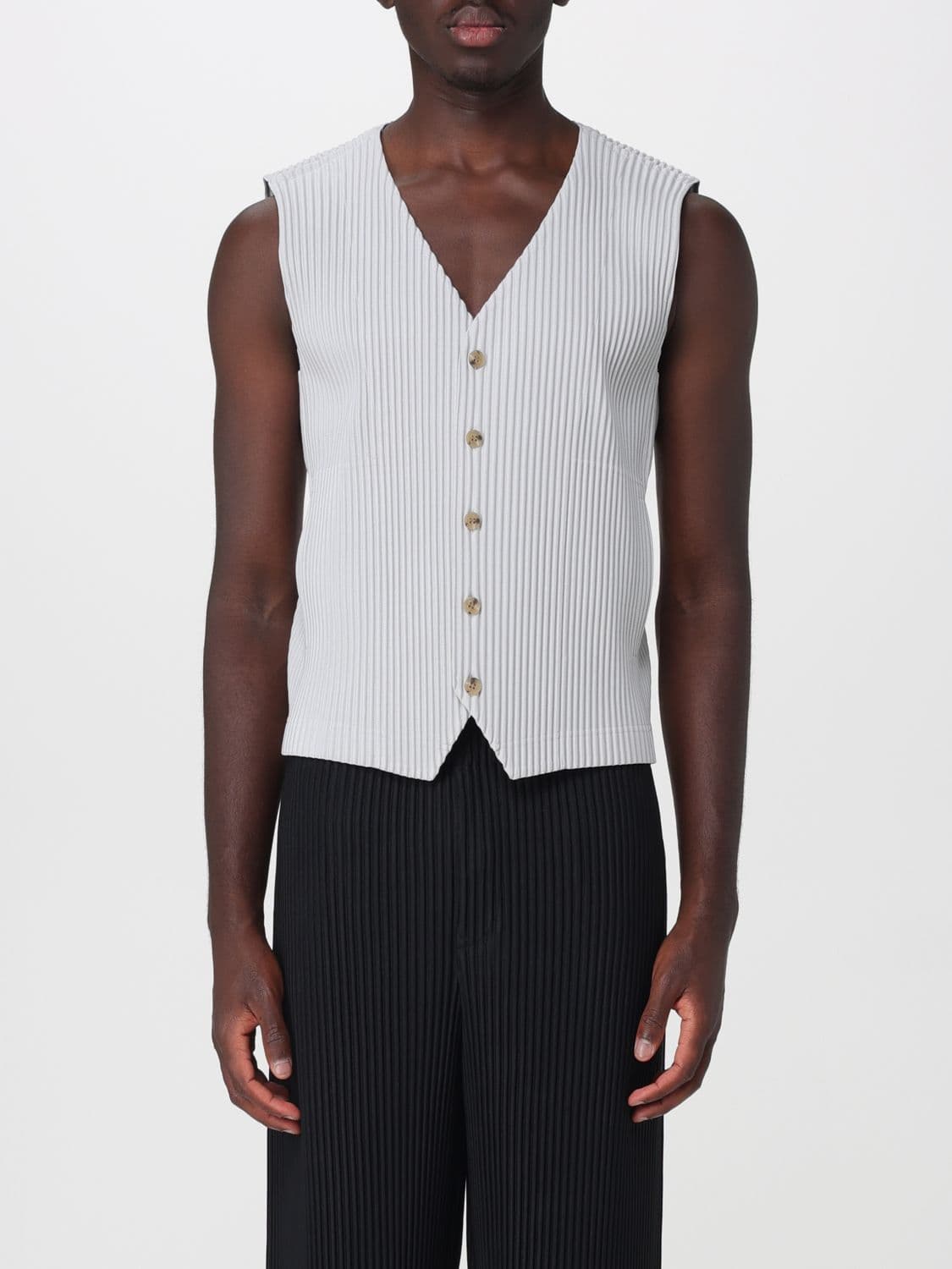 Homme Plisse' Issey Miyake Homme Plissé Issey Miyake Slim Fit Pleated V-Neck Tailored Waistcoat
