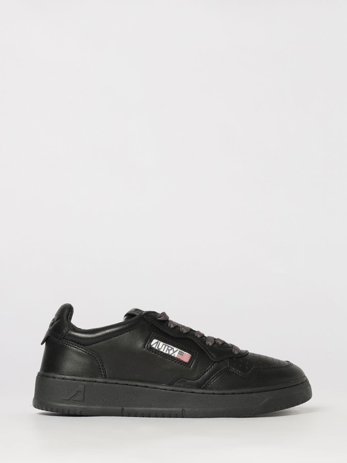 Autry Medalist Low Top Trainers in Bicolour Leather and Suede