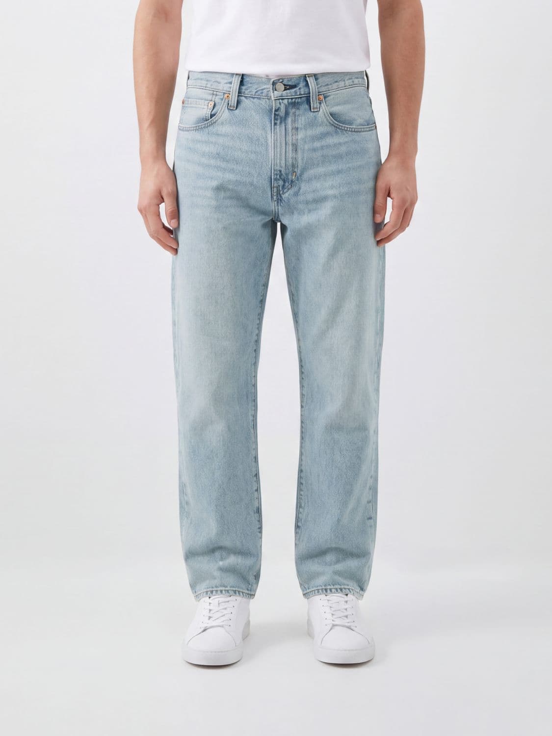 Levi's 568 Straight Leg Jeans in Cotton Denim