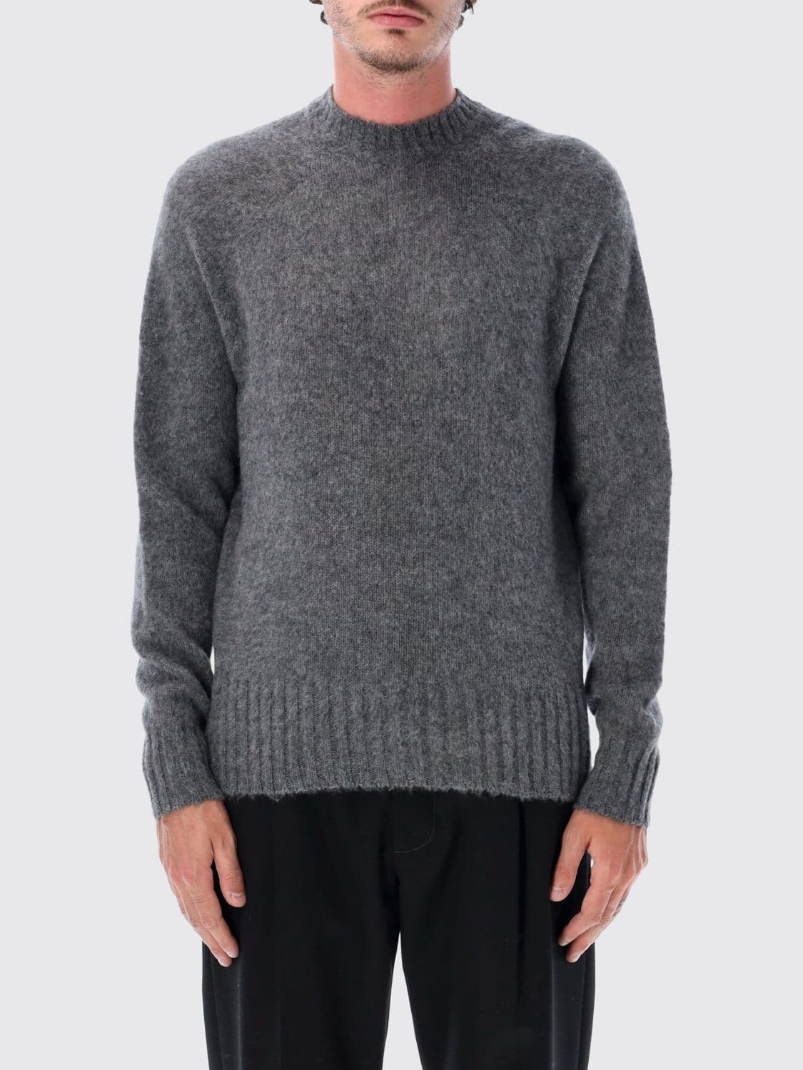 Tom Ford Classic Crewneck Jumper in Pure Cashmere with Ribbed Trims