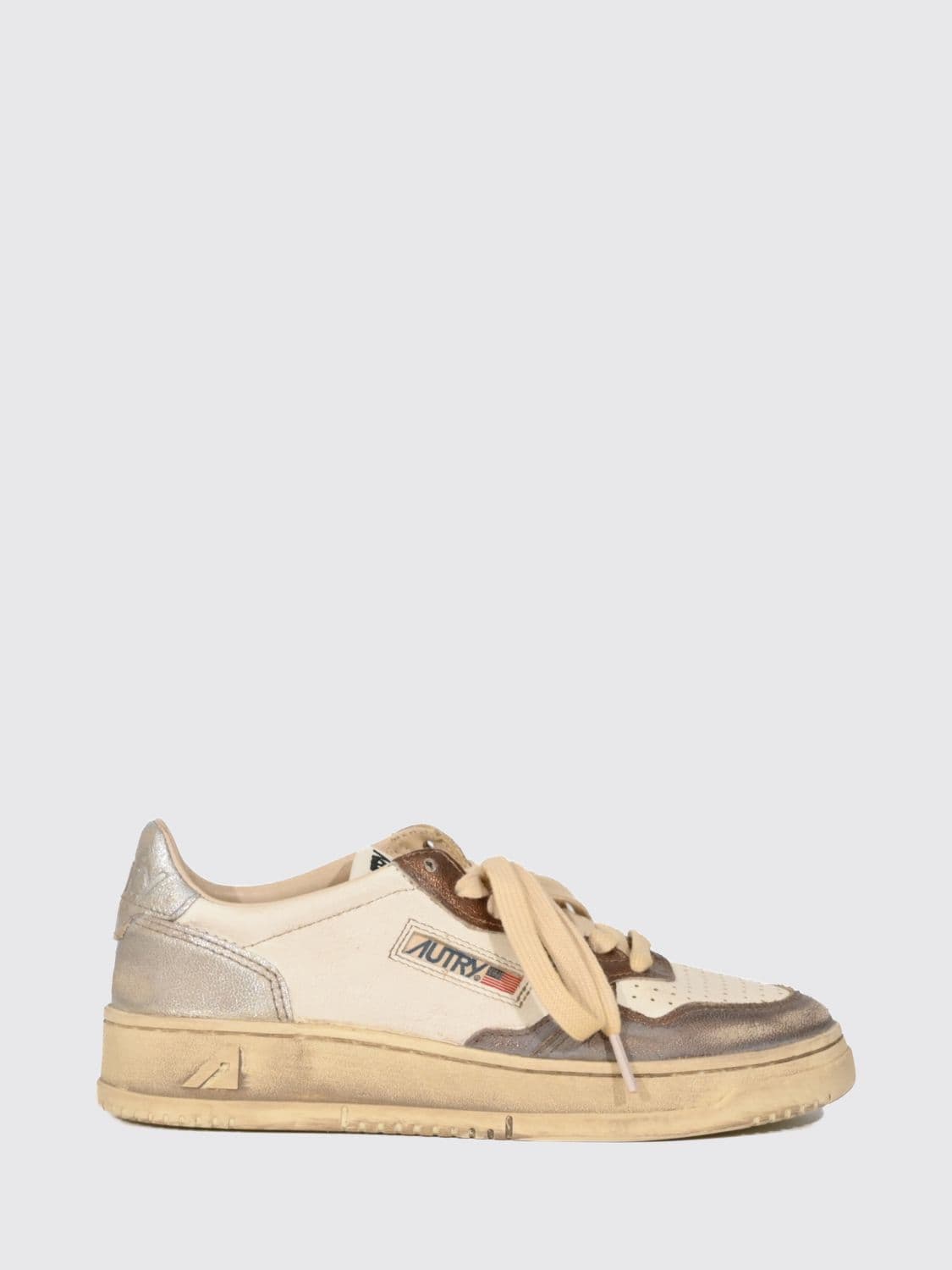 Autry Medalist Low Super Vintage Bicolour Leather Trainers with Worn Effect
