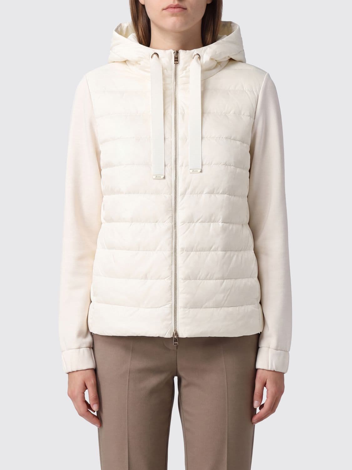 Herno Short Water-Repellent Quilted Nylon Down Jacket with Hood and Zip Closure · L