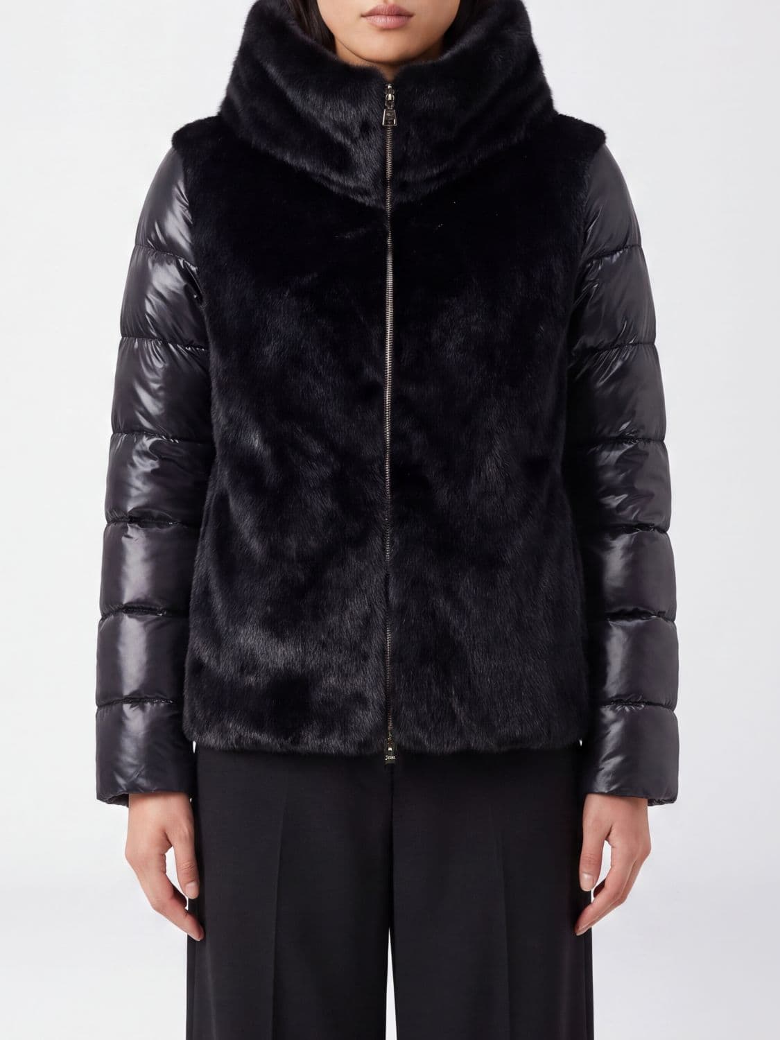 Herno Quilted Technical Fabric Short Down Jacket with High Neck and Zip