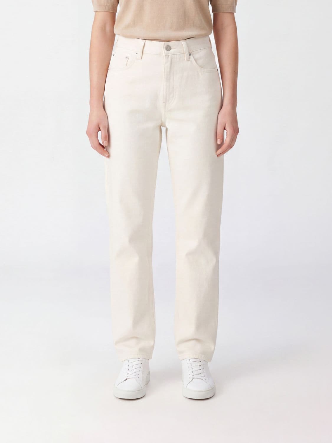 Levi's Mid-Rise Straight Tapered Jeans in Stretch Denim