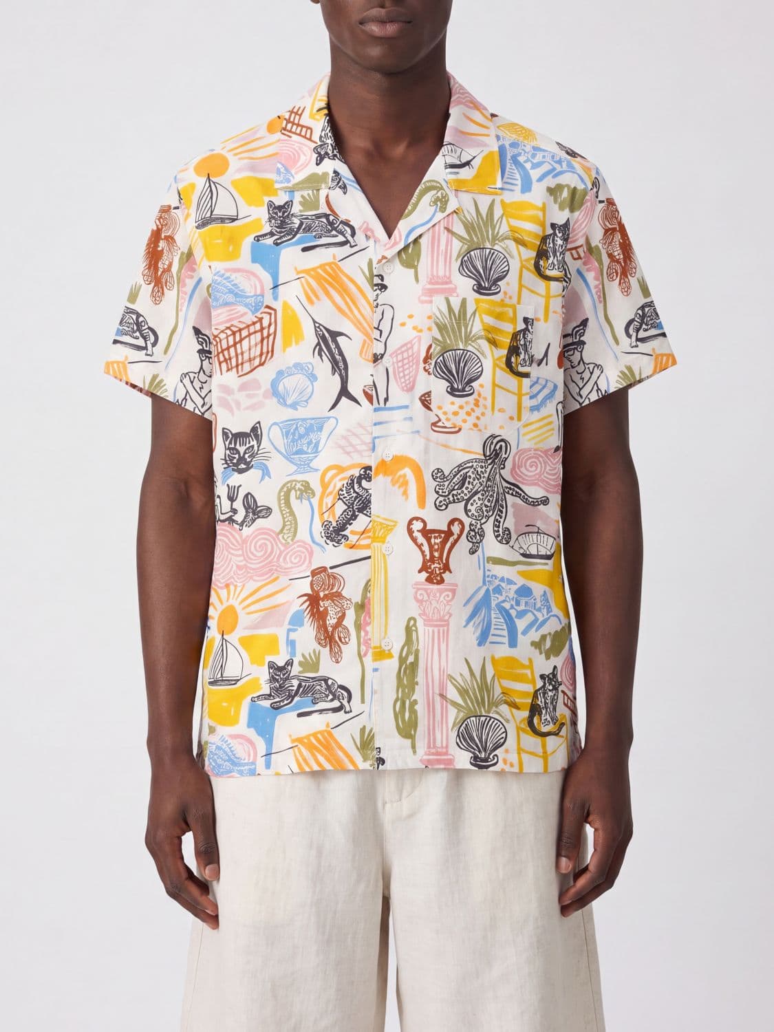 Closed Graphic Print Short-Sleeved Cotton Bowling Shirt with Cuban Collar