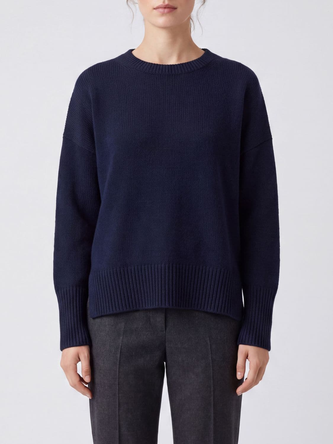 Lisa Yang Crewneck Jumper in Pure Cashmere with Long Sleeves and Ribbed Trims