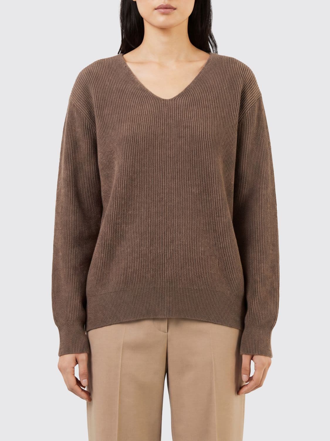 The Row V-Neck Jumper in a Cotton and Cashmere Blend