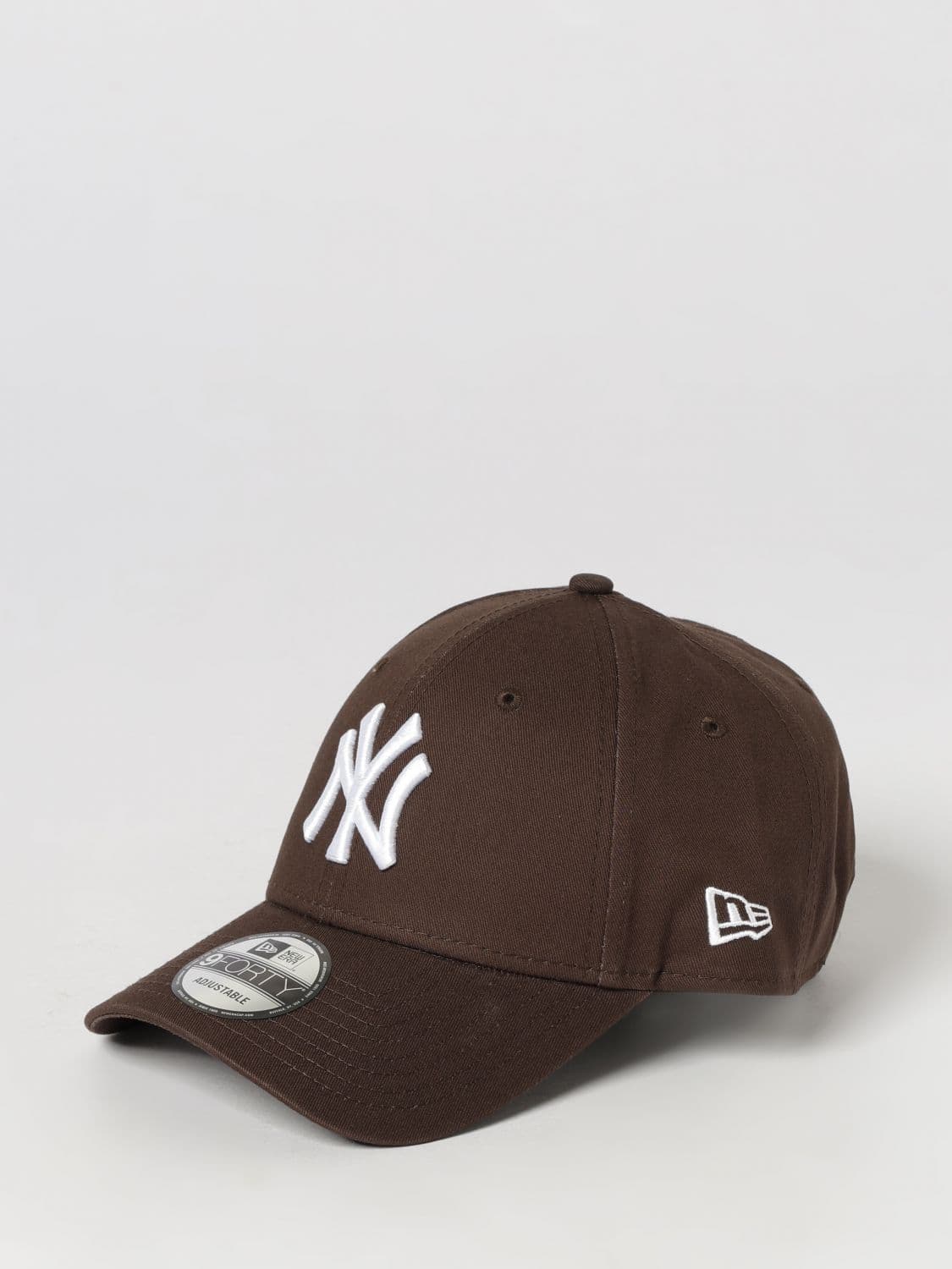 New Era 9Forty NY Yankees Cotton Baseball Cap with Embroidered Logo