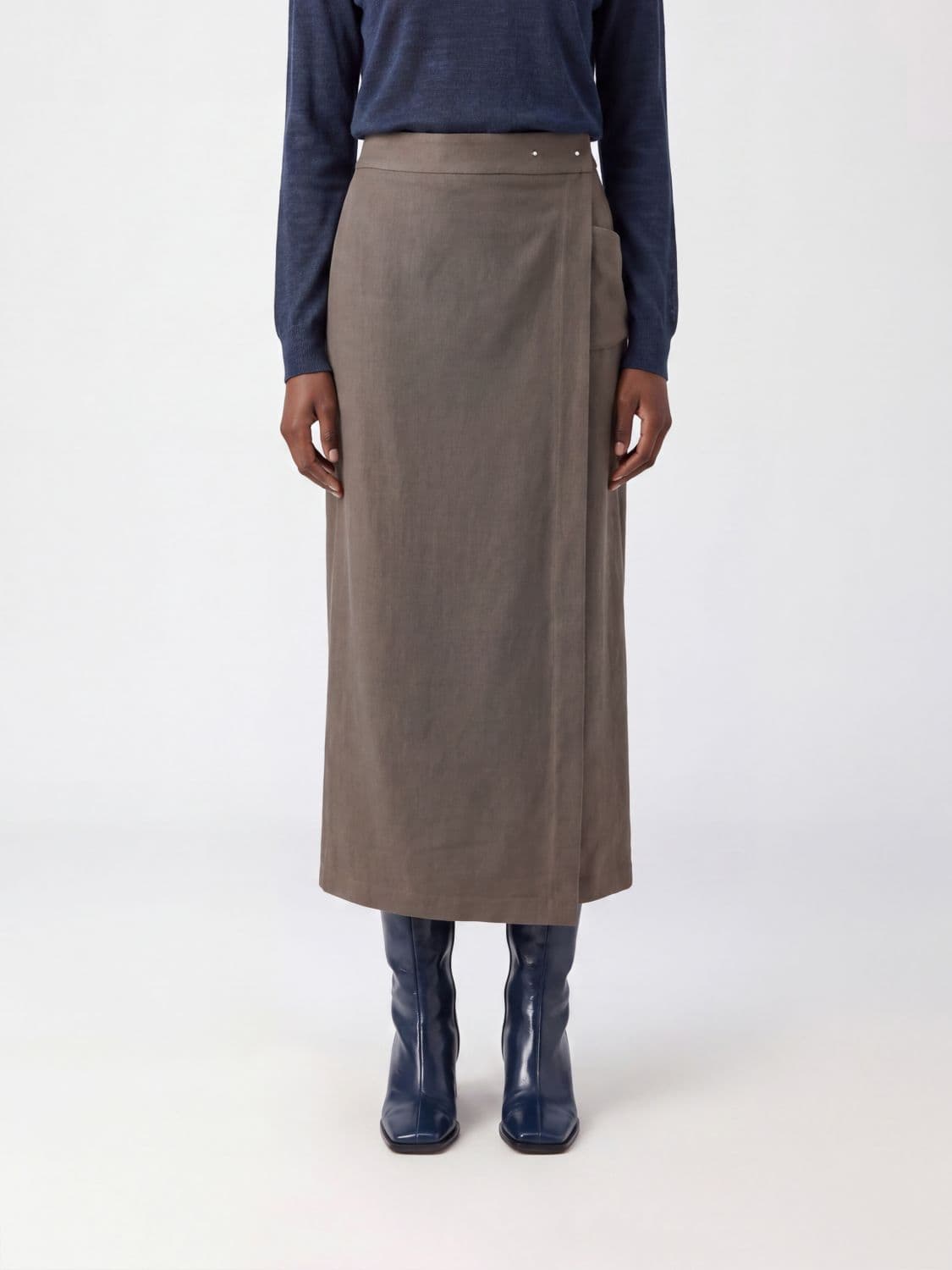Giorgio Armani High-Waisted Silk and Wool Midi Wrap Skirt · 42