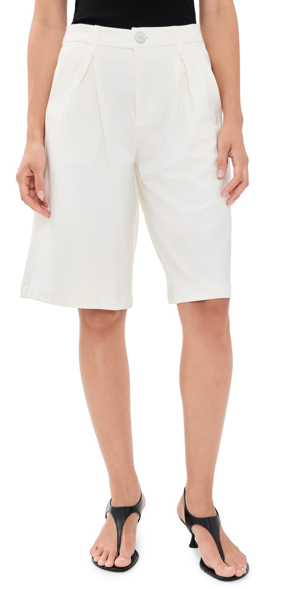 L'AGENCE Akasha Bermuda Shorts Ivory